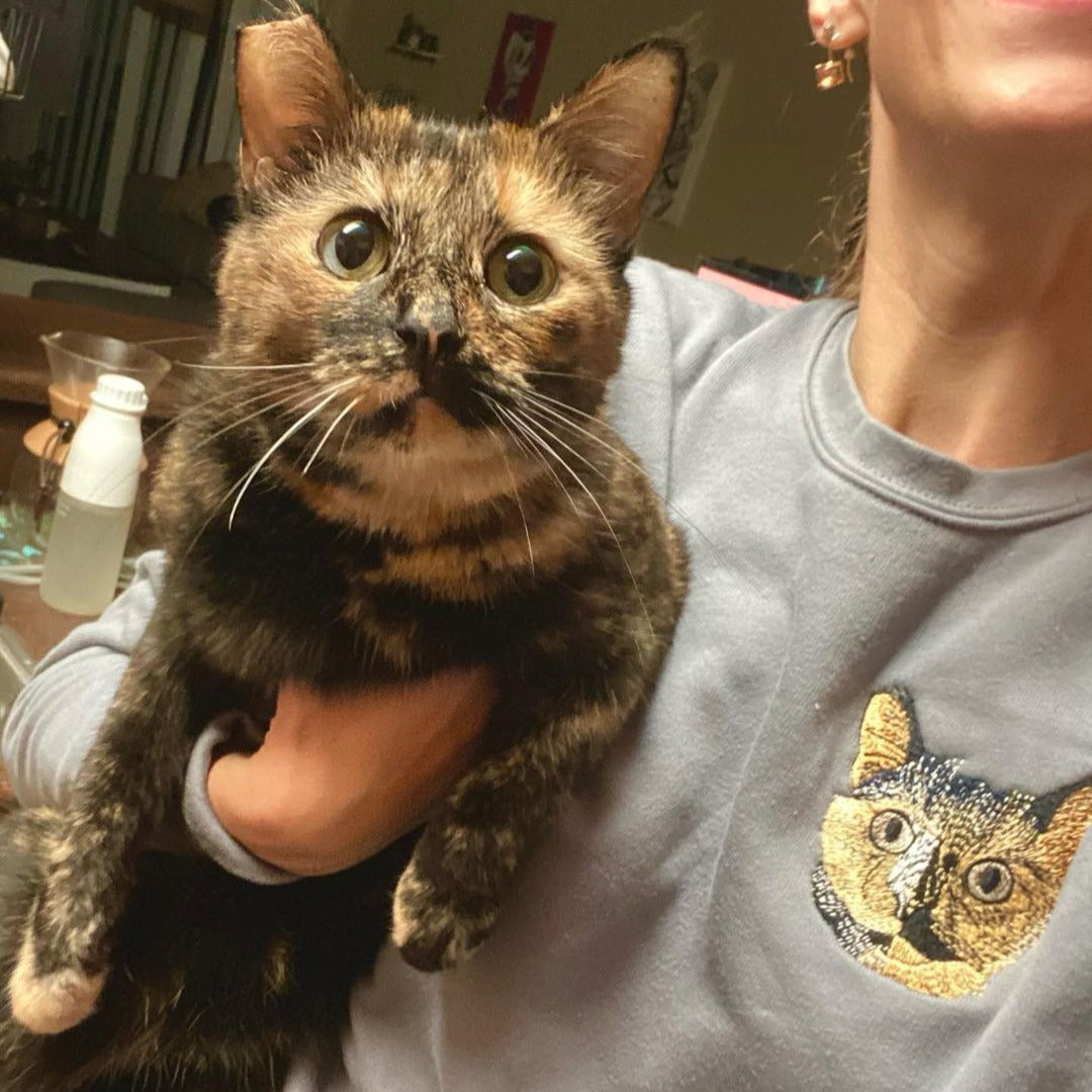 Custom Full-Color Cat Face Photo Embroidered Sweatshirt