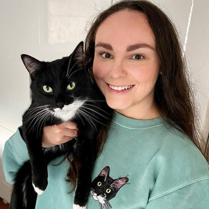 Custom Full-Color Cat Face Photo Embroidered Sweatshirt